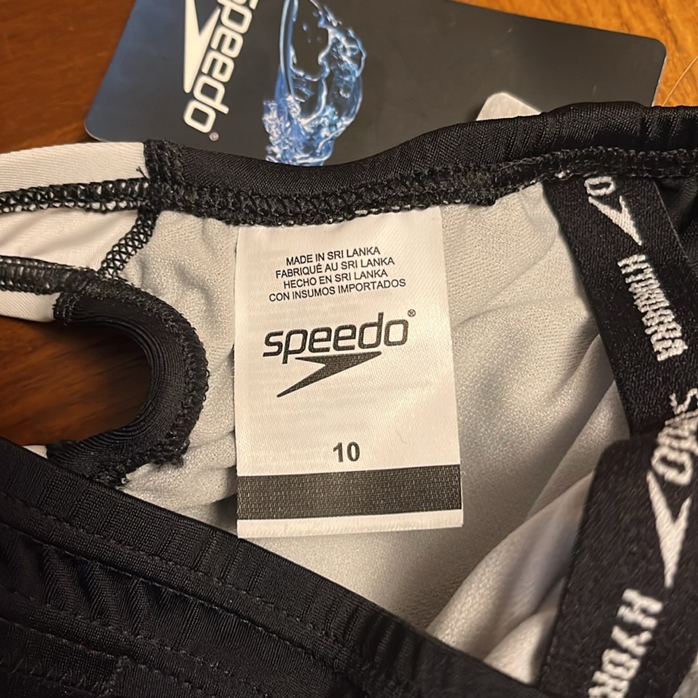 Speedo Black and White One Piece Swimsuit Athletic Performance, size 10 woman - Picture 6 of 10